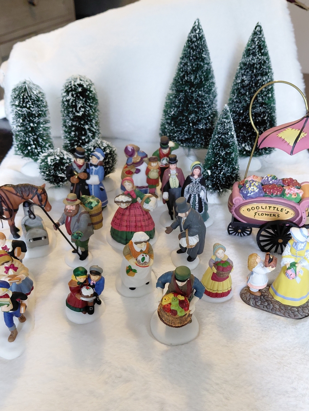 Dept. 56 Accessories Lot Of Over 20 Pcs.